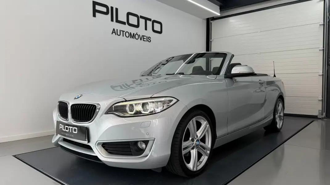 BMW 218 2016 - 19490 EUR, 108715 km - AUTO.MOTO.pt - 108715km - foto 1 de 35