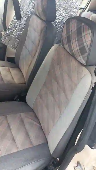 Citroën Visa 1986 - 1600 EUR, 115000 km - AUTO.MOTO.pt - 115000km - foto 2 de 7