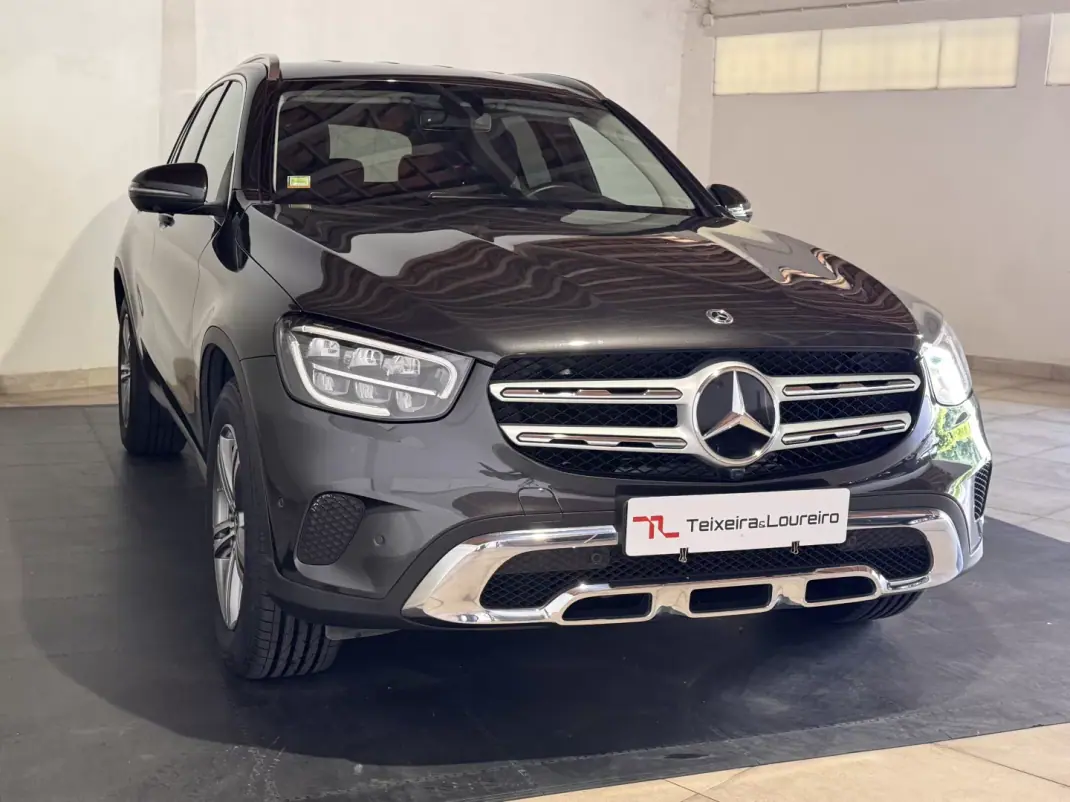 Mercedes-Benz GLC 300 2022 - 47500 EUR, 37758 km - AUTO.MOTO.pt - 37758km - foto 3 de 25