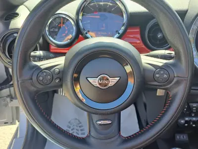 MINI Roadster 2012 - 16990 EUR, 102919 km - 102919km - foto 25 de 47