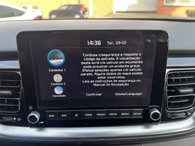 Kia Stonic 2025 - 20500 EUR, 17500 km - AUTO.MOTO.pt - 17500km - foto 16 de 19