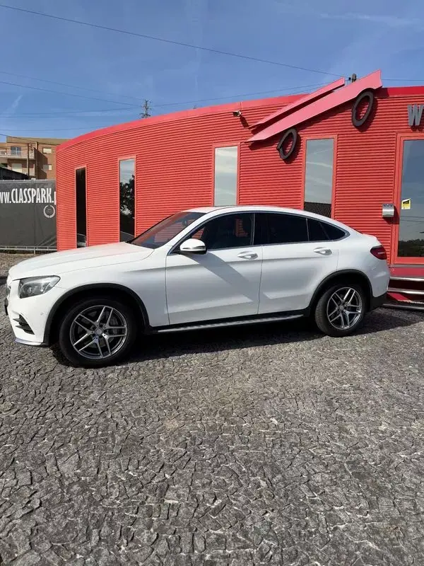 Mercedes-Benz GLC 220 2016 - 29900 EUR, 203000 km - AUTO.MOTO.pt - 203000km - foto 3 de 8
