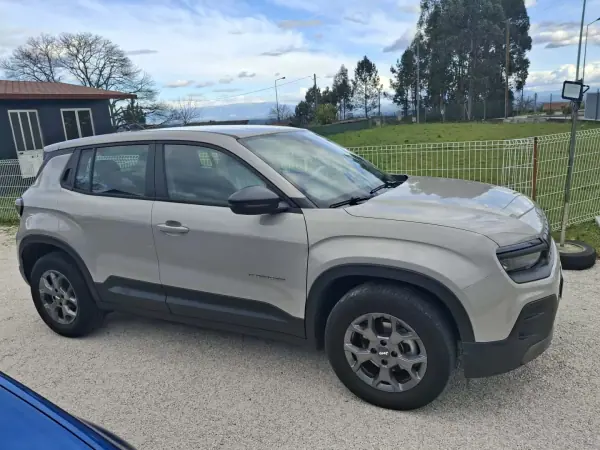 Jeep Avenger 2024 - 21950 EUR, 15808 km - AUTO.MOTO.pt - 15808km - foto 10 de 12