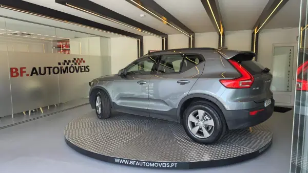 Volvo XC 40 2018 - 21900 EUR, 36539 km - AUTO.MOTO.pt - 36539km - foto 14 de 52