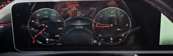 Mercedes-Benz A 180 Limousine 2019 - 26500 EUR, 154000 km - AUTO.MOTO.pt - 154000km - foto 12 de 31