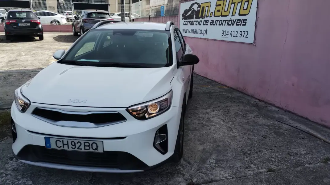 Kia Stonic 2022 - 15500 EUR, 87000 km - AUTO.MOTO.pt - 87000km - foto 9 de 35