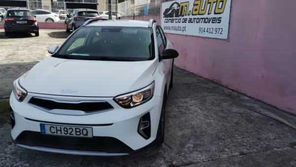 Kia Stonic 2022 - 15500 EUR, 87000 km - AUTO.MOTO.pt - 87000km - foto 9 de 35