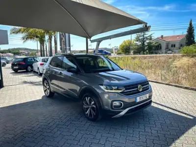 Volkswagen T-Cross 2019 - 15990 EUR, 140000 km - AUTO.MOTO.pt - 140000km - foto 11 de 12