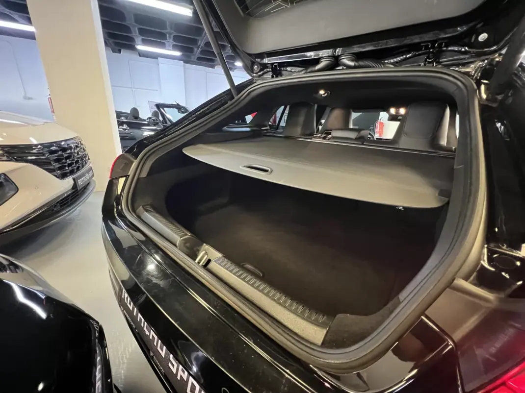Mercedes-Benz CLA 180 2020 - 26990 EUR, 150000 km - AUTO.MOTO.pt - 150000km - foto 46 de 48