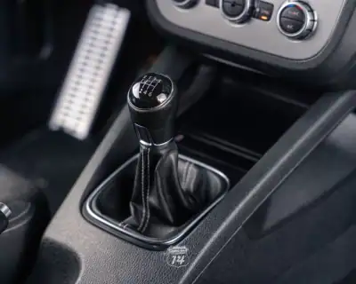 Volkswagen Scirocco 2013 - 16990 EUR, 153299 km - AUTO.MOTO.pt - 153299km - foto 14 de 49