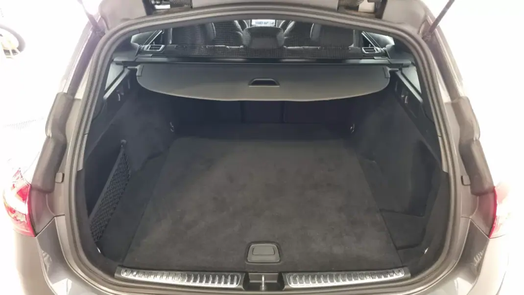 Mercedes-Benz C 220 2021 - 45500 EUR, 84665 km - AUTO.MOTO.pt - 84665km - foto 50 de 54