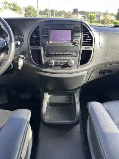 Mercedes-Benz Vito Tourer 2015 - 24900 EUR, 320000 km - AUTO.MOTO.pt - 320000km - foto 43 de 57
