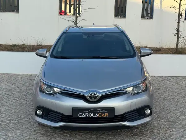 Toyota Auris Touring Sports 2016 - 13950 EUR, 98019 km - AUTO.MOTO.pt - 98019km - foto 2 de 28