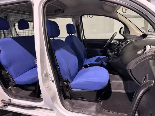 Renault Kangoo 2016 - 10900 EUR, 255000 km - AUTO.MOTO.pt - 255000km - foto 23 de 28