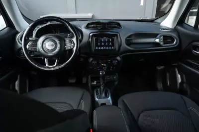 Jeep Renegade 2020 - 18500 EUR, 99000 km - AUTO.MOTO.pt - 99000km - foto 17 de 31