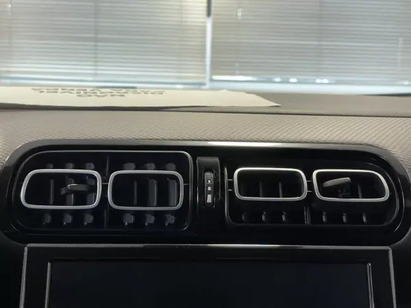 Citroën C3 Aircross 2023 - 17900 EUR, 53865 km - AUTO.MOTO.pt - 53865km - foto 11 de 20