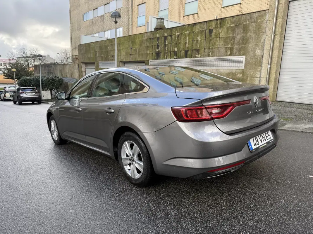 Renault Talisman 2018 - 10450 EUR, 197000 km - AUTO.MOTO.pt - 197000km - foto 4 de 14