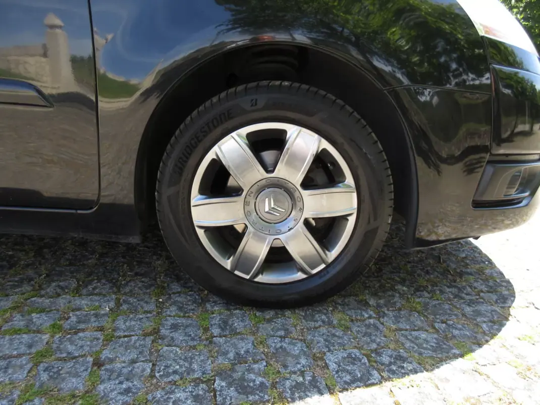Citroën C4 Grand Picasso 2010 - 3490 EUR, 330000 km - AUTO.MOTO.pt - 330000km - foto 13 de 40
