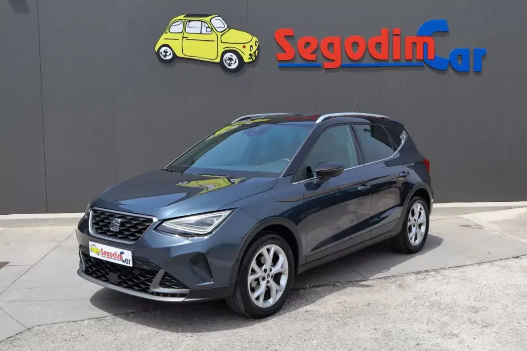 SEAT Arona 2023 - 18390 EUR, 14160 km - AUTO.MOTO.pt - 14160km - foto 1 de 34