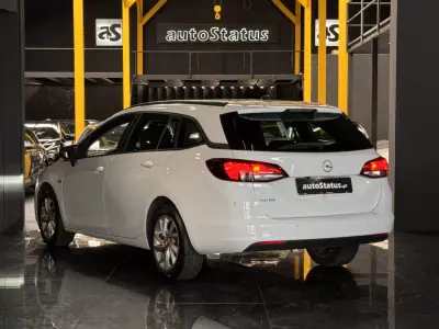 Opel Astra Sports Tourer 2021 - 13990 EUR, 152200 km - AUTO.MOTO.pt - 152200km - foto 11 de 34