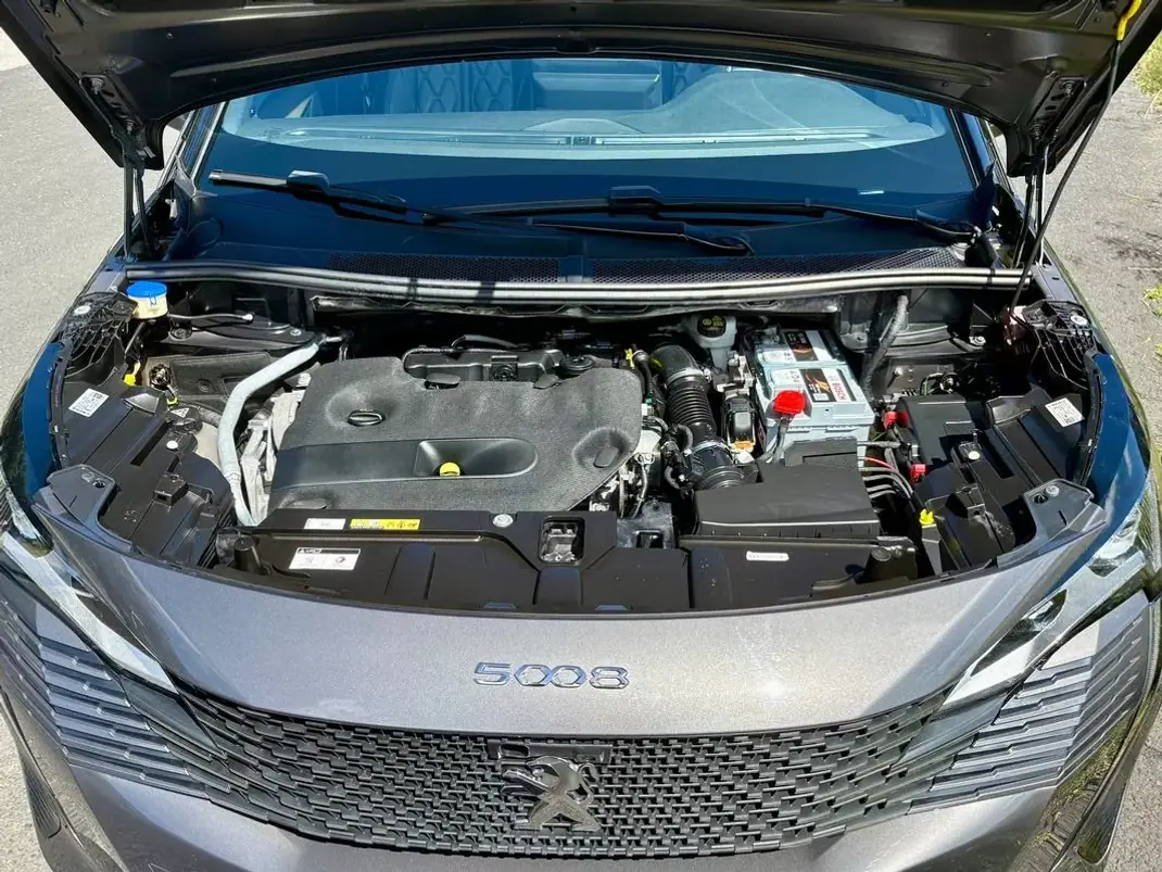Peugeot 5008 2021 - 31000 EUR, 100252 km - AUTO.MOTO.pt - 100252km - foto 21 de 34