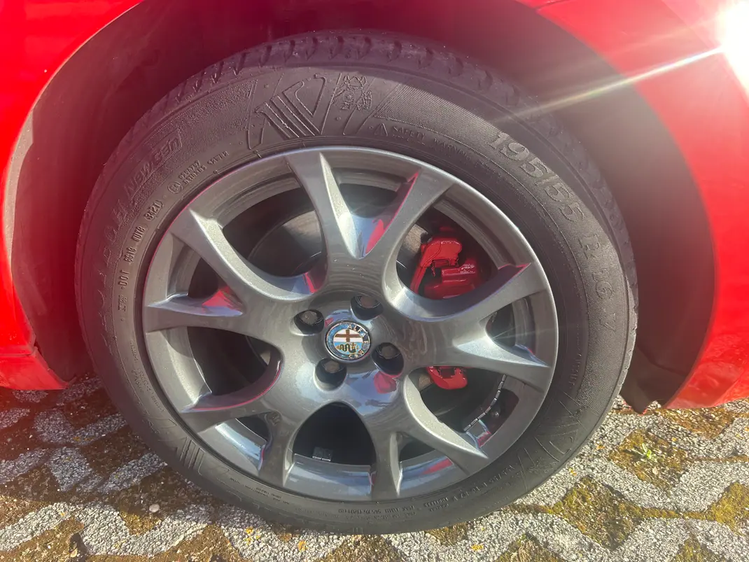 Alfa Romeo MiTo 2010 - 6950 EUR, 170000 km - AUTO.MOTO.pt - 170000km - foto 1 de 10