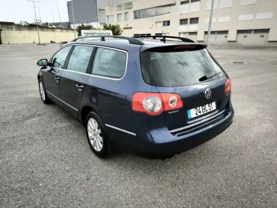 Volkswagen Passat Variant 2006 - 4950 EUR, 196789 km - AUTO.MOTO.pt - 196789km - foto 5 de 50