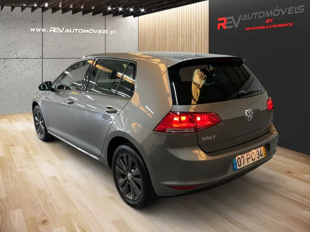 Volkswagen Golf 2014 - 9450 EUR, 327612 km - 327612km - foto 4 de 20