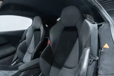 McLaren 600 2019 - 229950 EUR, 32000 km - AUTO.MOTO.pt - 32000km - foto 27 de 33