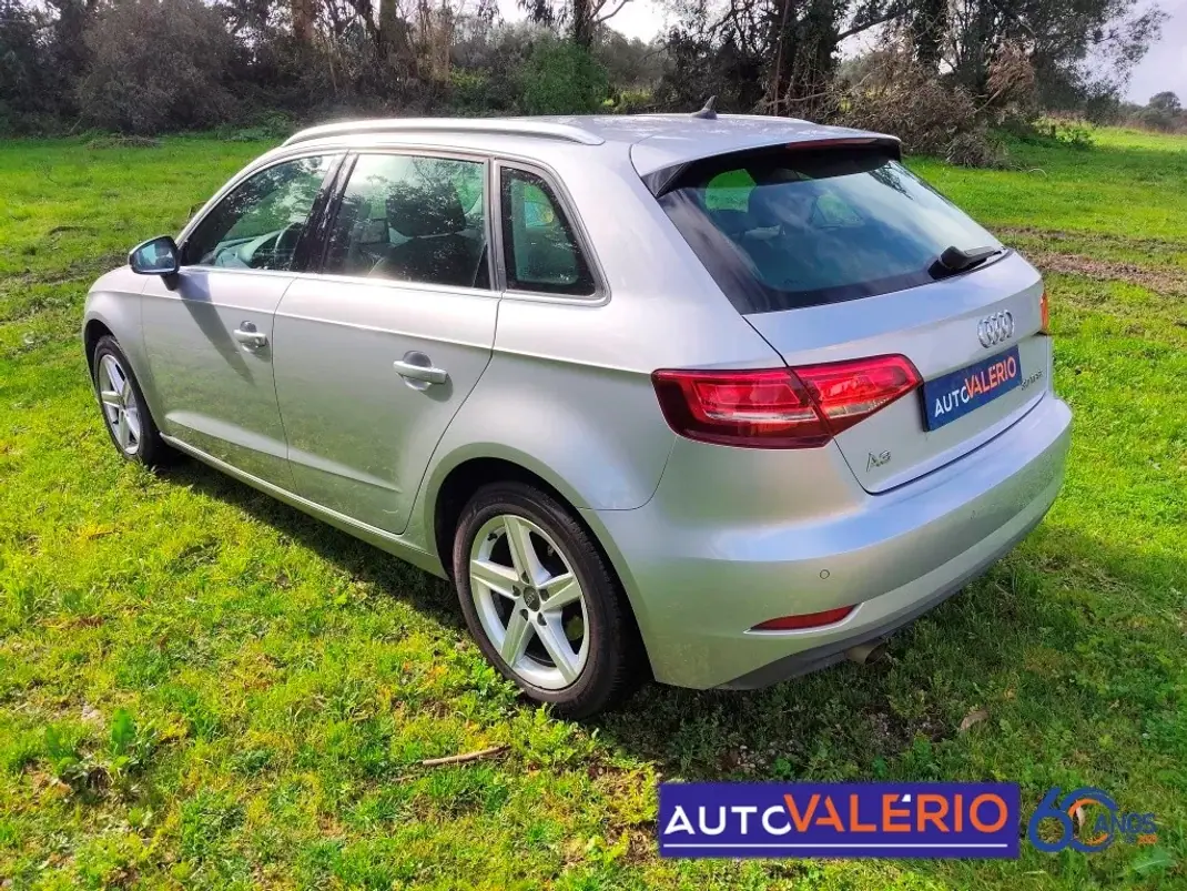 Audi A3 Sportback 2019 - 18950 EUR, 88596 km - AUTO.MOTO.pt - 88596km - foto 3 de 34