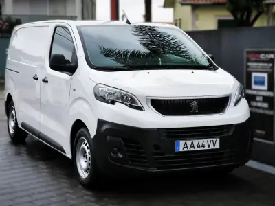 Peugeot Expert 1.5 BlueHdi L2H1 Pro Standard 2020 - 17950 EUR, 105997 km - AUTO.MOTO.pt - 105997km - foto 17 de 46