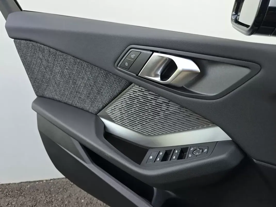 BMW 116 2025 - 30500 EUR, 14400 km - AUTO.MOTO.pt - 14400km - foto 30 de 39