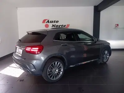 Mercedes-Benz GLA 220 2018 - 27500 EUR, 105000 km - AUTO.MOTO.pt - 105000km - foto 7 de 39