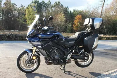 Yamaha Tracer 9 2025 - 18990 EUR, 6400 km - AUTO.MOTO.pt - 6400km - foto 18 de 29