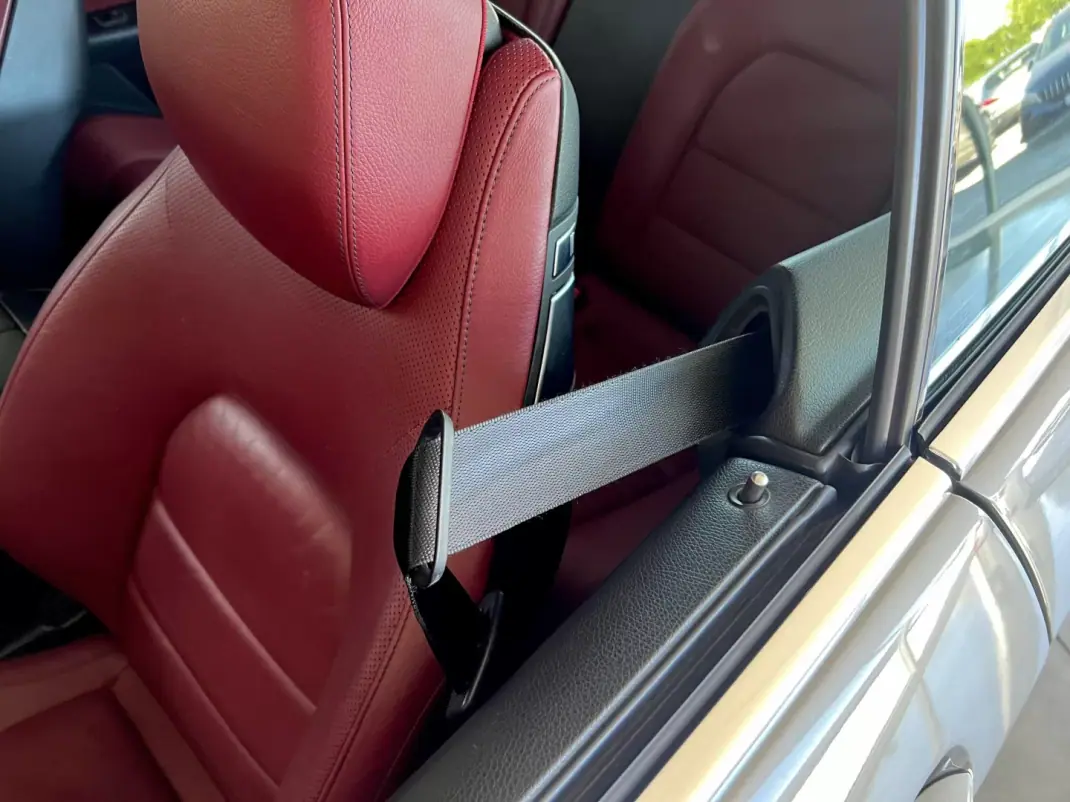 Mercedes-Benz E 220 2015 - 24999 EUR, 161900 km - AUTO.MOTO.pt - 161900km - foto 127 de 135