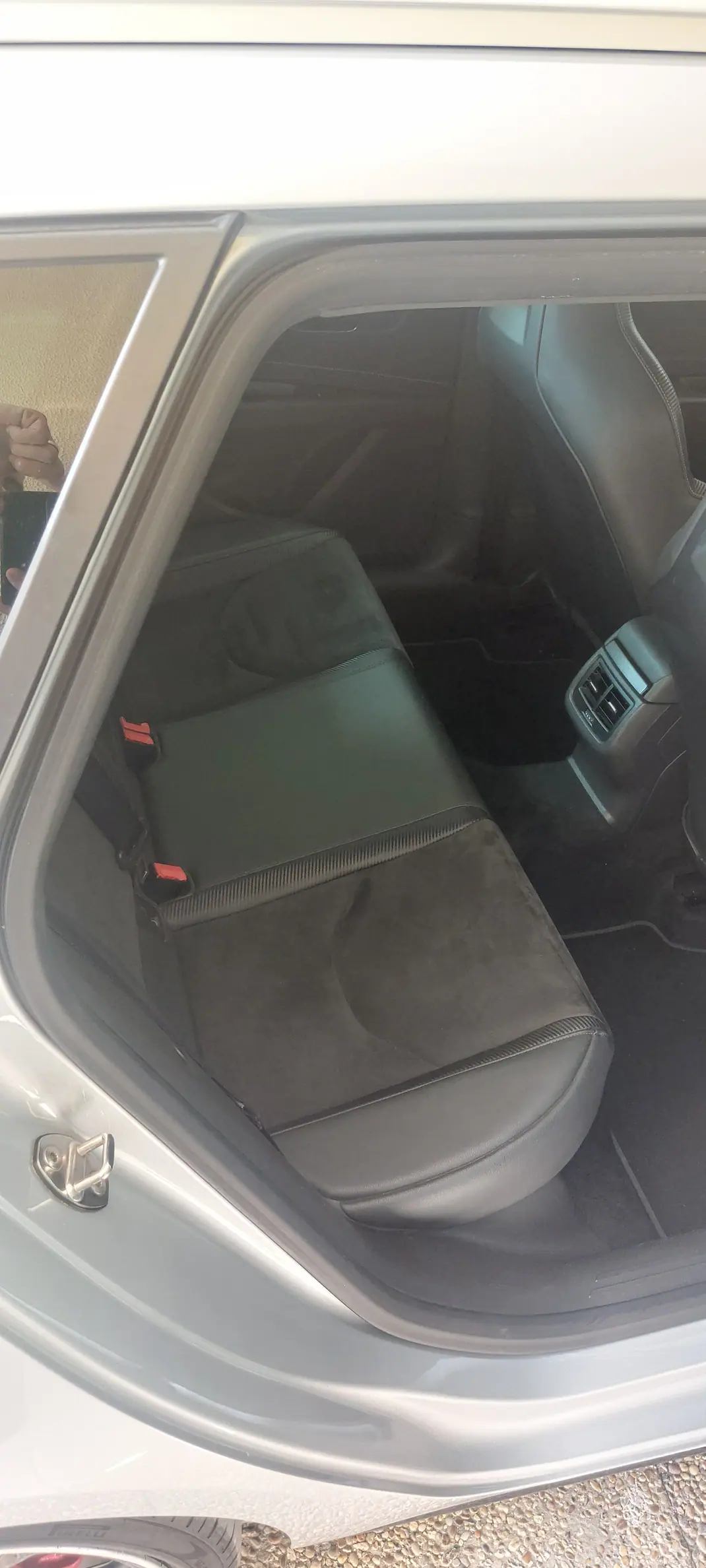 SEAT Leon ST 2017 - 23000 EUR, 198500 km - 198500km - foto 6 de 11