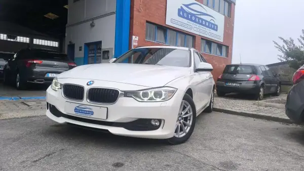 BMW 318 2014 - 12700 EUR, 219000 km - 219000km - foto 18 de 21