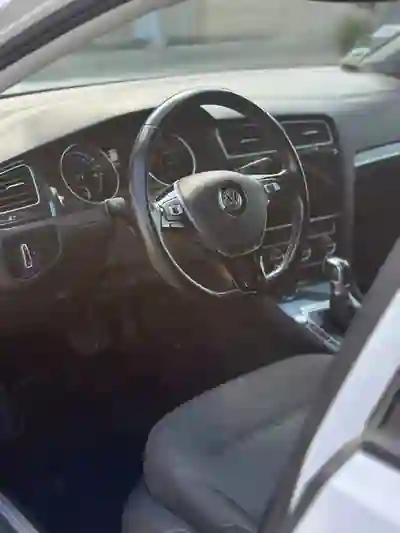 Volkswagen e-Golf 2019 - 12500 EUR, 104000 km - 104000km - foto 6 de 6