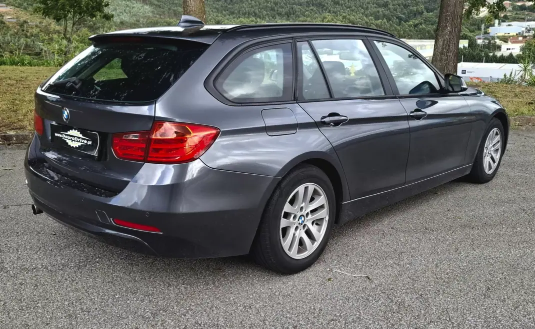 BMW 316 2013 - 13900 EUR, 162600 km - 162600km - foto 7 de 17