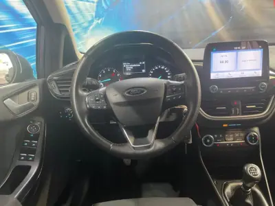 Ford Fiesta 2021 - 13999 EUR, 80000 km - AUTO.MOTO.pt - 80000km - foto 35 de 46