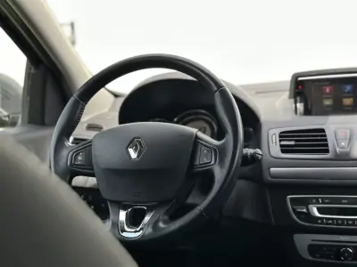 Renault Mégane Sport Tourer 2015 - 7990 EUR, 194000 km - AUTO.MOTO.pt - 194000km - foto 40 de 47