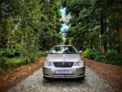 Toyota Corolla 2002 - 11900 EUR, 196000 km - AUTO.MOTO.pt - 196000km - foto 2 de 23