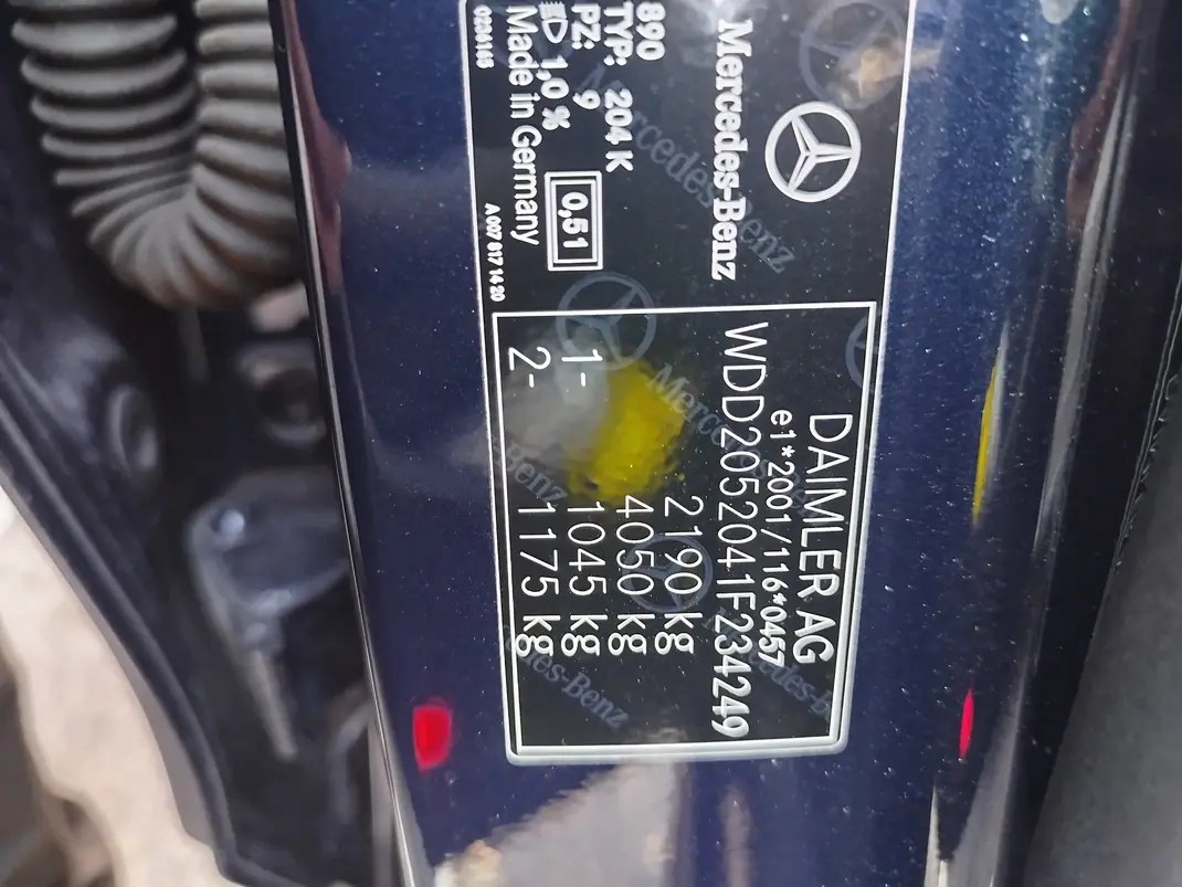 Mercedes-Benz C 220 2015 - 16900 EUR, 245000 km - AUTO.MOTO.pt - 245000km - foto 10 de 12