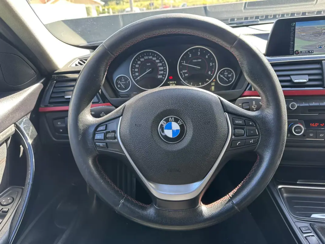 BMW 318 2014 - 11900 EUR, 250000 km - 250000km - foto 31 de 60
