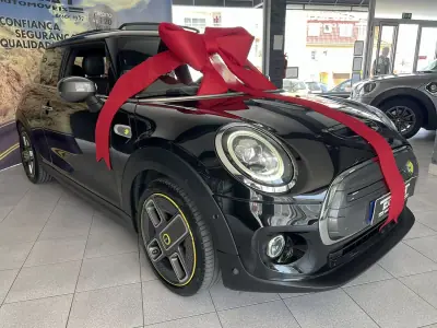 MINI Electric 2020 - 18800 EUR, 54497 km - AUTO.MOTO.pt - 54497km - foto 2 de 25