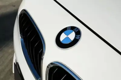 BMW 120 2012 - 15999 EUR, 190000 km - AUTO.MOTO.pt - 190000km - foto 8 de 30