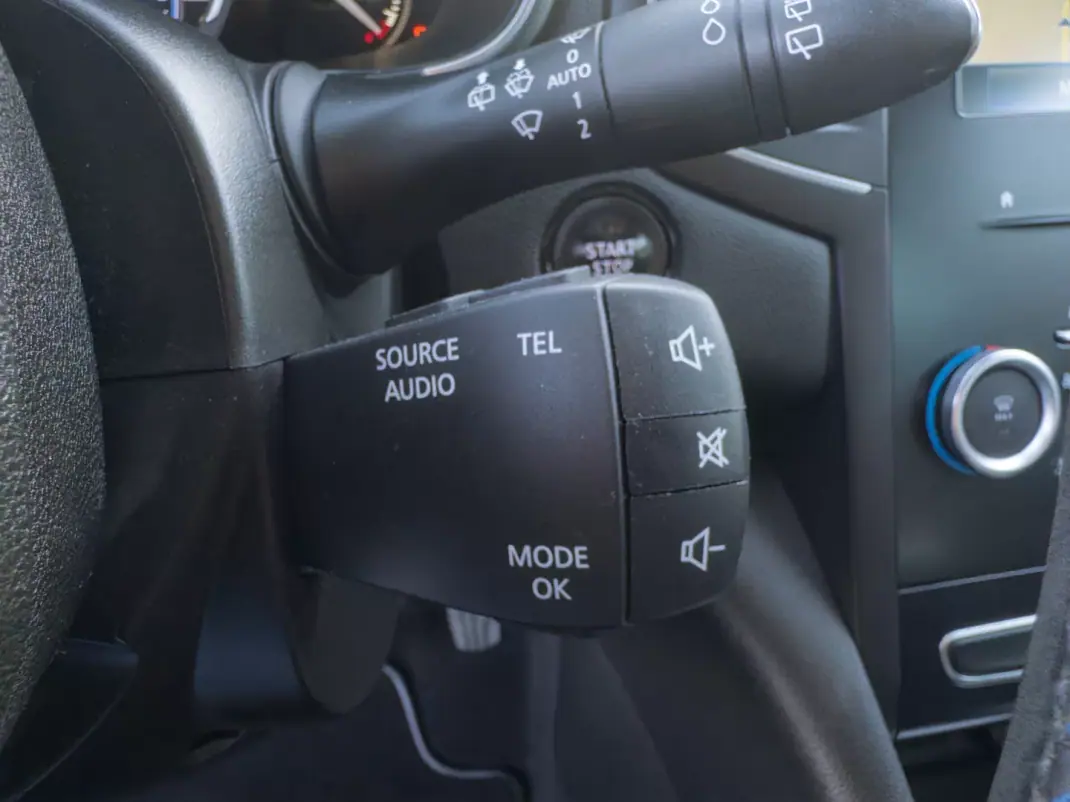 Renault Mégane Sport Tourer 2016 - 13990 EUR, 163000 km - AUTO.MOTO.pt - 163000km - foto 27 de 47