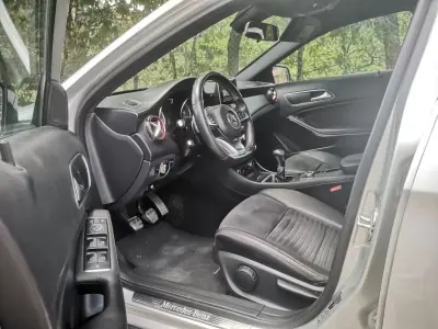 Mercedes-Benz GLA 180 2015 - 15250 EUR, 190000 km - AUTO.MOTO.pt - 190000km - foto 9 de 26