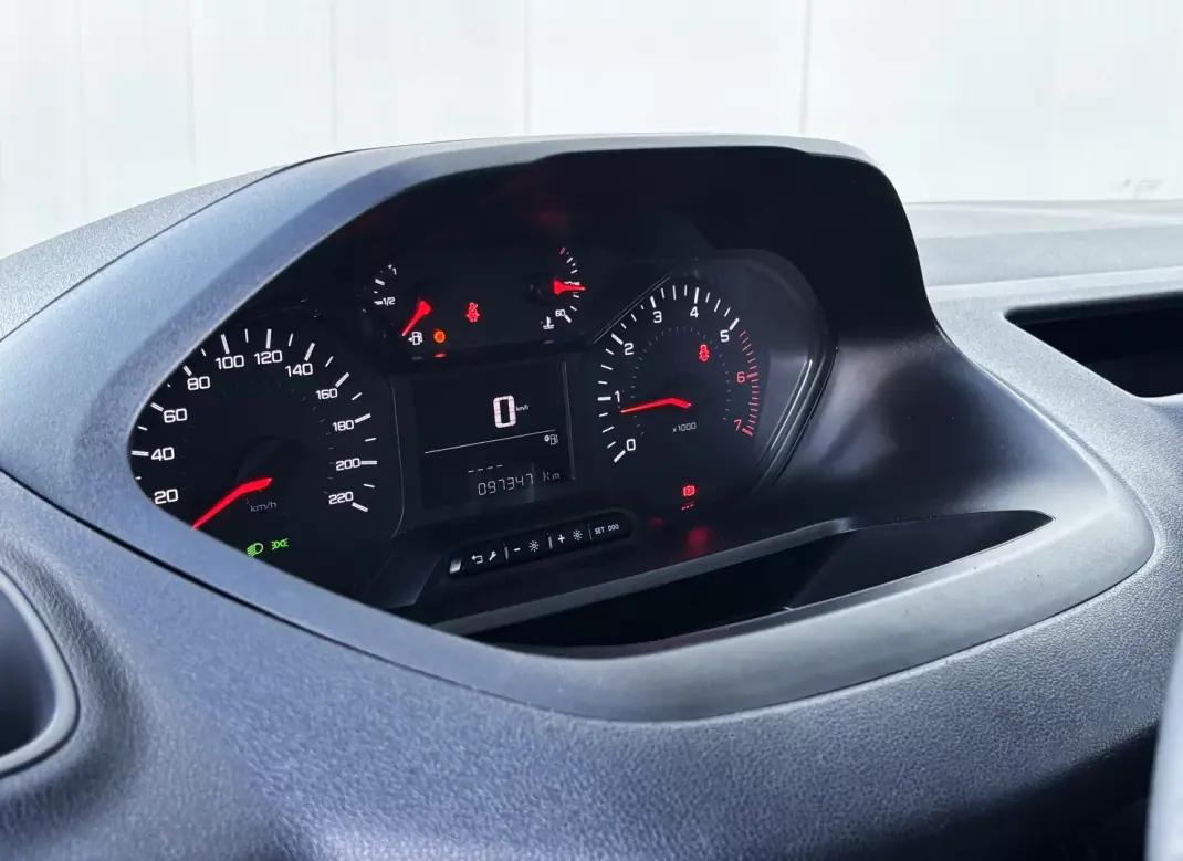 Peugeot PARTNER 1.6 BLUEHDI 3 LUGARES 2019 - 13900 EUR, 97000 km - AUTO.MOTO.pt - 97000km - foto 15 de 34