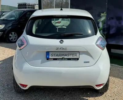 Renault Zoe 2017 - 10550 EUR, 98529 km - AUTO.MOTO.pt - 98529km - foto 7 de 18
